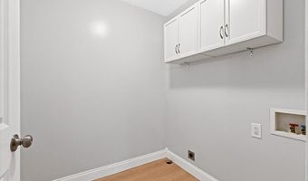 25 Lake Grove Ln, Auburn, ME 04210