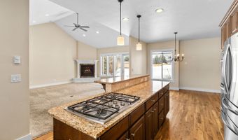 216 COLUMBINE St, Alpine, WY 83128