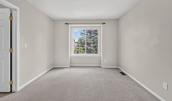 392 Sedgewood Ln, Ann Arbor, MI 48103