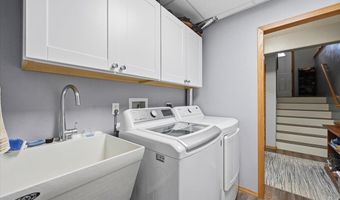 322 Summit St, Belle Fourche, SD 57717