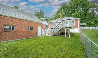 7040 Rhodes Ave, Affton, MO 63123