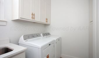 9800 Barton Springs Dr, Amarillo, TX 79119