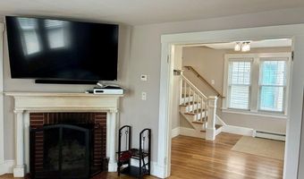 272 Center St, Bangor, ME 04401