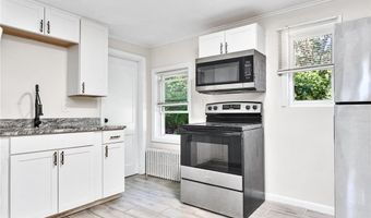 11 Sunset Ave, Coventry, RI 02816
