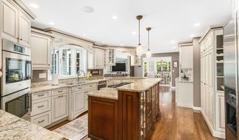 76 Plummer Rd, Bedford, NH 03110