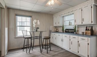 368 SE Elmhurst Ave, Bartlesville, OK 74006