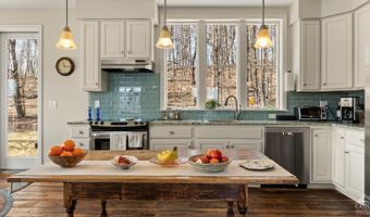 150 Sawchuck Rd, Ancram, NY 12502