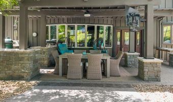 622 Golf Course Rd, Altoona, PA 16601