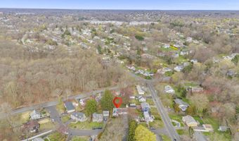 75 Linda Dr, Bridgeport, CT 06606