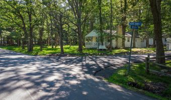 N Shore Drive, Albrightsville, PA 18210