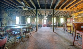 2165 STATE St, Alburtis, PA 18011