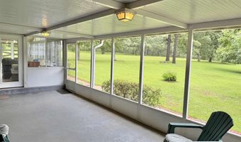 154 Perry Ln, Atmore, AL 36502
