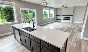 5820 Allerton Dr, Ames, IA 50014