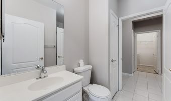 20901 CEDARPOST Sq 101, Ashburn, VA 20147