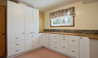 3033 CRAZY HORSE Rd, Cheyenne, WY 82001