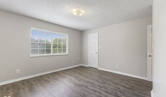8536 Friendship Ln, Indianapolis, IN 46217