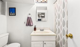 1716 IRVING St NW, Washington, DC 20010