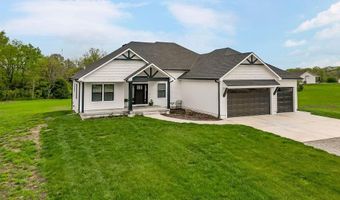 12749 NE Cherokee Dr, Adrian, MO 64720