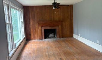 304 Plymouth St, Athens, WV 24712