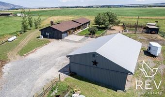 30 Carter Mountain Rd, Cody, WY 82414