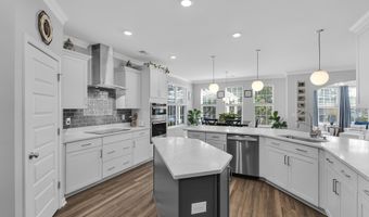 4142 Crest Ridge Ln, Boiling Springs, SC 29316
