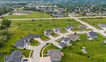 5401 N AMETHYST Dr, Appleton, WI 54913