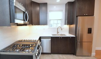 2441 N MCKINLEY St, Arlington, VA 22207