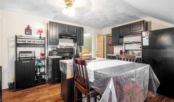 13 Elizabeth St, Cumberland, RI 02864