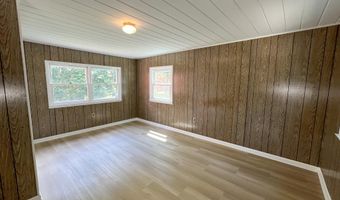 10001 WOODHILL Rd, Bethesda, MD 20817