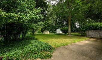 1423 Shanabrook Dr, Akron, OH 44313