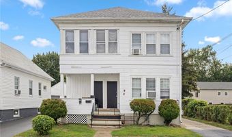 9 Southern St, Cranston, RI 02920