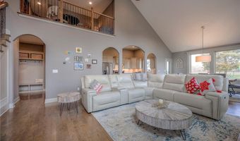 823 155th Cir, Basehor, KS 66007