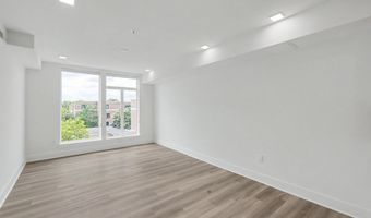 701 N HENRY St 401, Alexandria, VA 22314