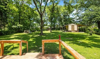 2832 Lakeside Dr, Benton, AR 72019