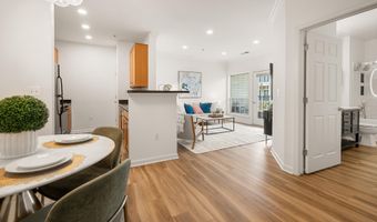 4862 EISENHOWER Ave 273, Alexandria, VA 22304