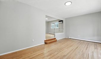 16 OAK St, Bayonne, NJ 07002