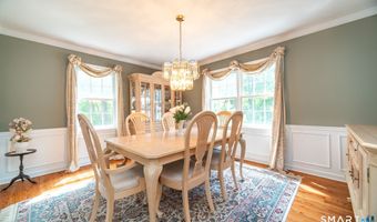 75 Hearthstone Dr, Cheshire, CT 06410