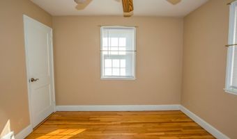 60 S Alhambra Cir, Agawam, MA 01001