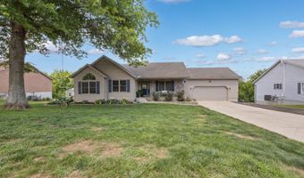 108 Farrar Dr, Aurora, IN 47001