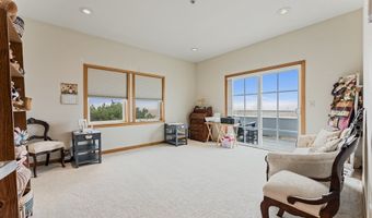 1313 VILLAGE Loop, Bandon, OR 97411