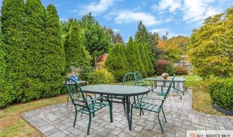 608 Raritan Ave, Atlantic Highlands, NJ 07716