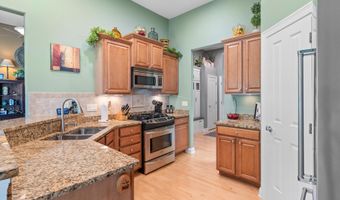 420 Cobblestone Ct, Slinger, WI 53086