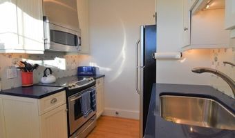 35 Chastellux Ave J, Newport, RI 02840