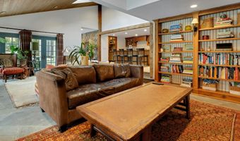 3 Raiders Ln, Darien, CT 06820