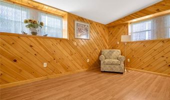 1 Pinehurst Rd, East Providence, RI 02915