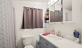 2243 N Nutmeg St, Escondido, CA 92026