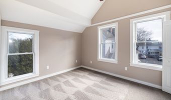33 Prince St, Bristol, CT 06010