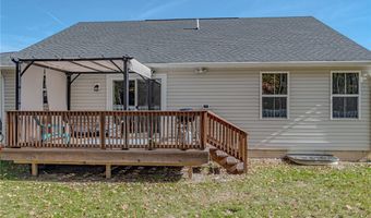 149 Eagle Cir, Amherst, OH 44001