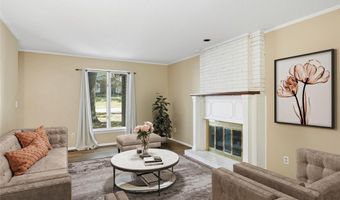 477 Ironwood Dr, Ballwin, MO 63011