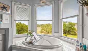 104 Patrick Dr, Beaufort, SC 29902